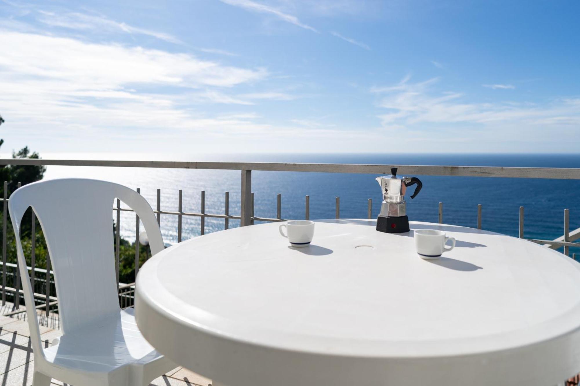 ヴェンティミーリアCasa Grimaldi - Terrace & Sea Viewアパートメント エクステリア 写真